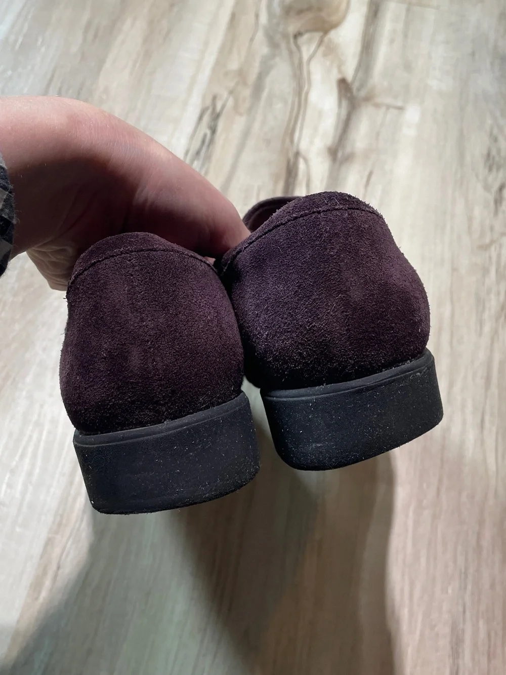 Clark’s comfort casual purple Suede Penny Loafers in Dark Plum women’s size: 7.5